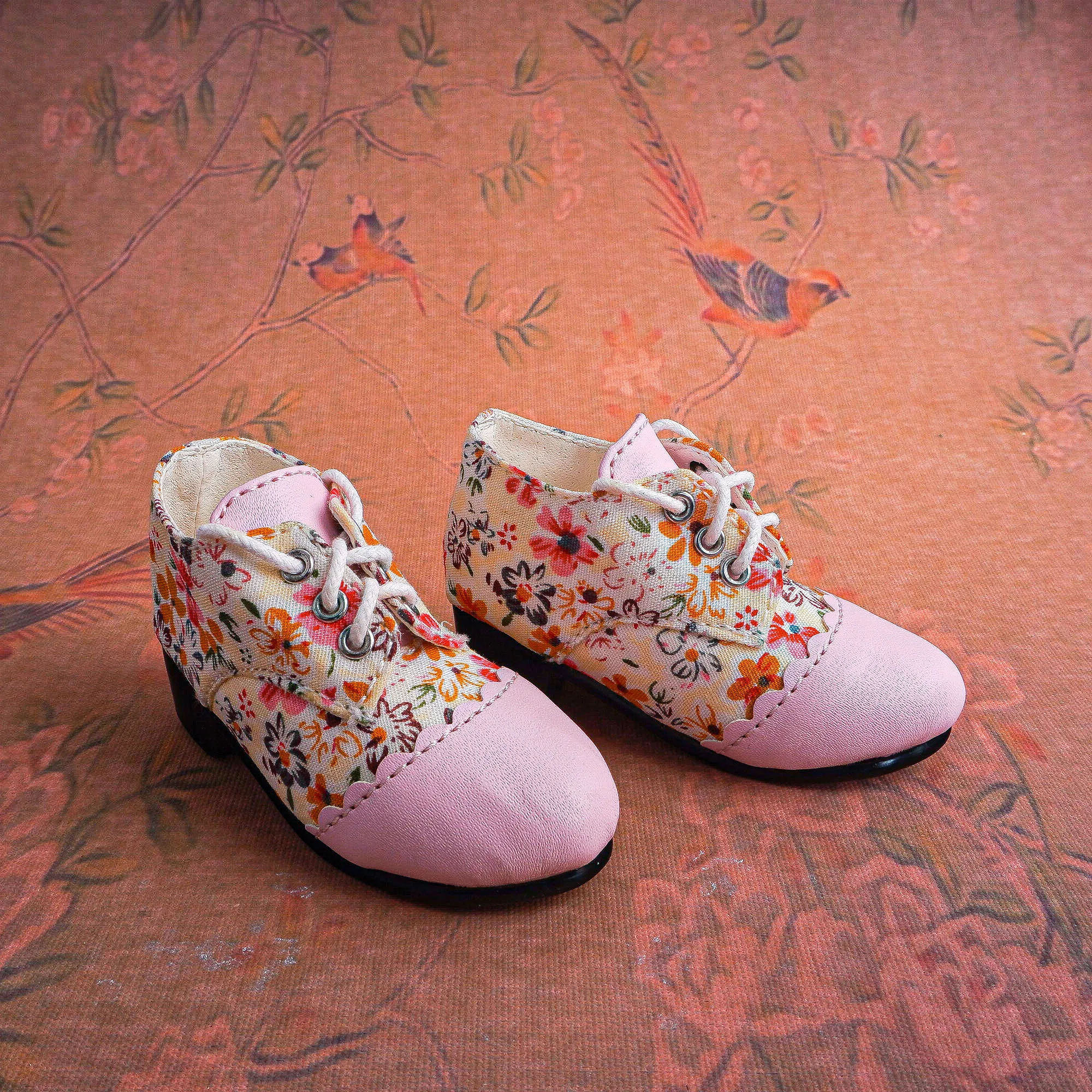 

1/3 BJD Кукольные туфли ручной работы с острым концом, сломанные туфли на плоской подошве с цветочным принтом, короткие сапоги 1/4 Bjd, аксессуары для кукол, повседневная обувь с цветными блоками