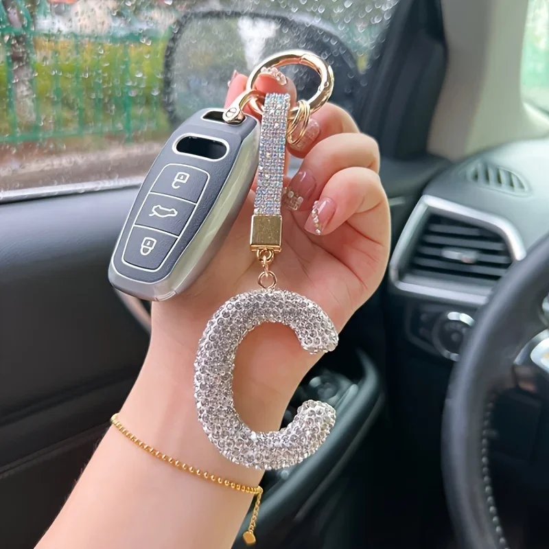 Stylish Letter Key Ring Accessory for Keys Bags Car Keychain with Sparkly Rhinestone Gift for Woman Backpack Charm Decoration