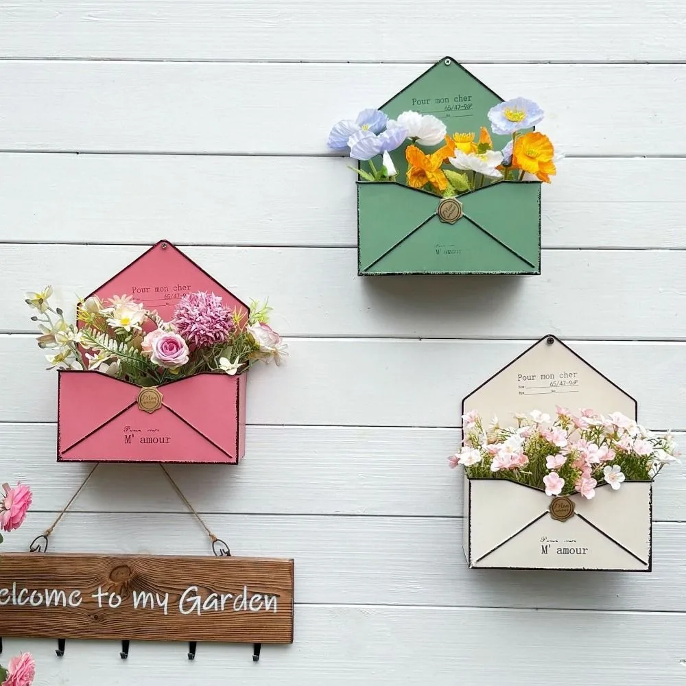 Wall Mounted Envelope Planter Drainage Hole Elegant Flower Pot Durable Vintage Metal Plant Pot Garden Decoration