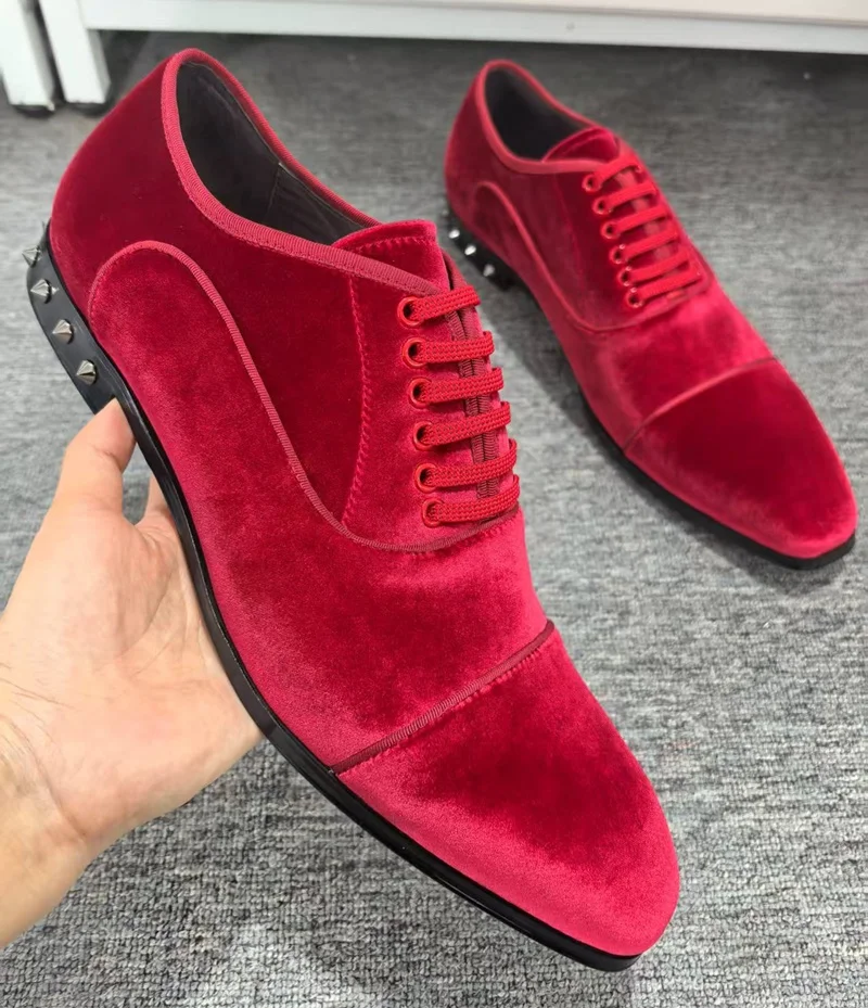 

Red Velvet Shoes Man Dress Shoes High Quality Lace-up Rivets Formal Shoes For Men Luxury Designer Italian Oxford Shoes