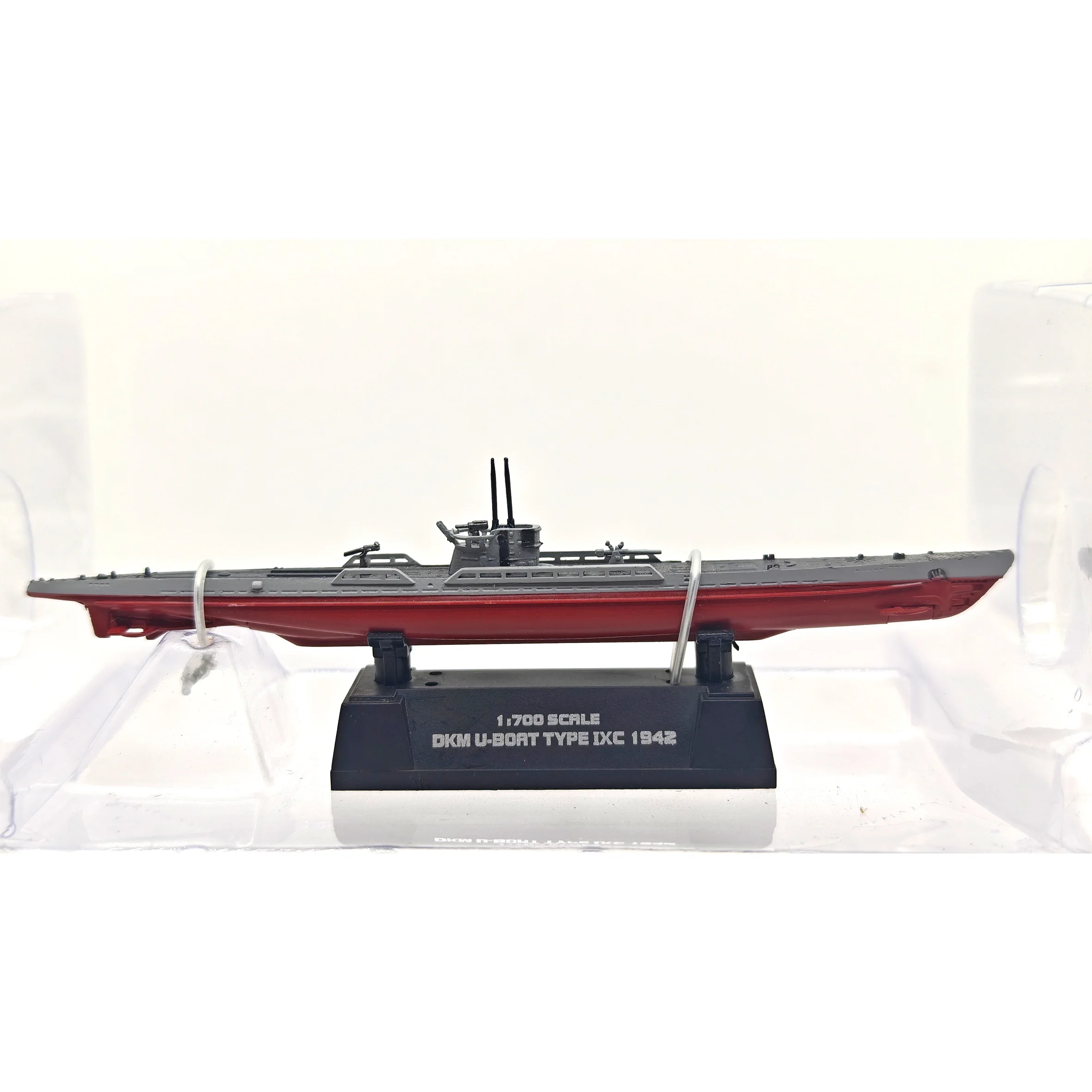 

Модель подводной лодки DKM U-boat Type IX времен Второй мировой войны, масштаб 1:700, готовая статическая модель (изъята из производства)