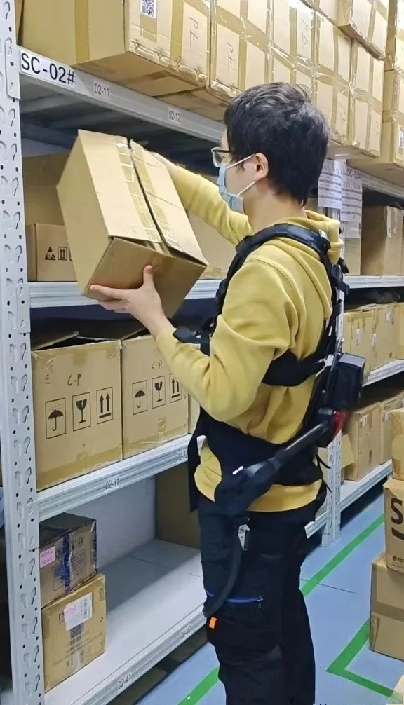 Exoskeleton For Waist and abdomen Assistance Small Lightweight Exoskeleton passive walking aid