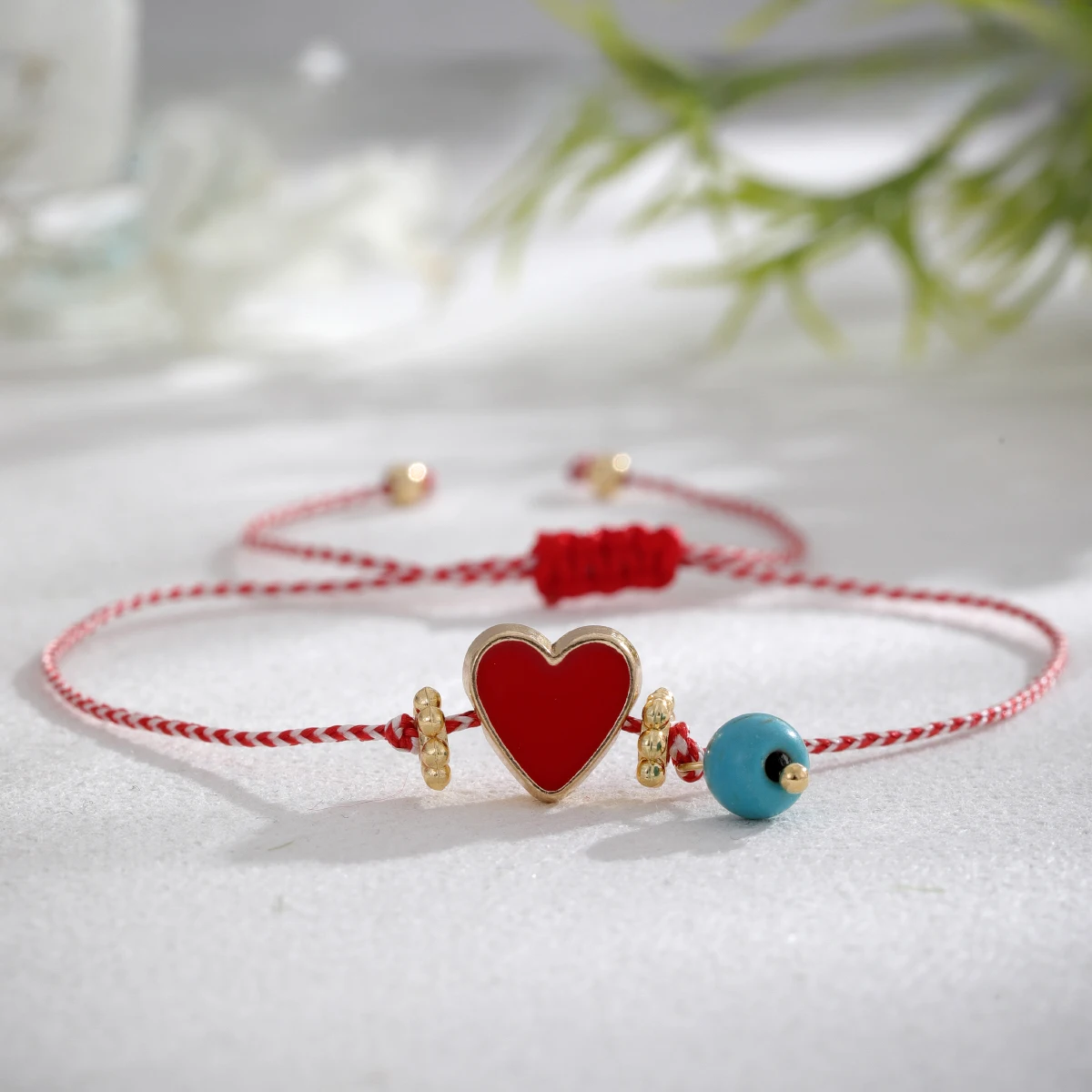 

1 pc Red Heart Charm Bracelet with Turquoise Bead, Adjustable Red String Jewelry for Women Valentine’s Day or Daily Wear