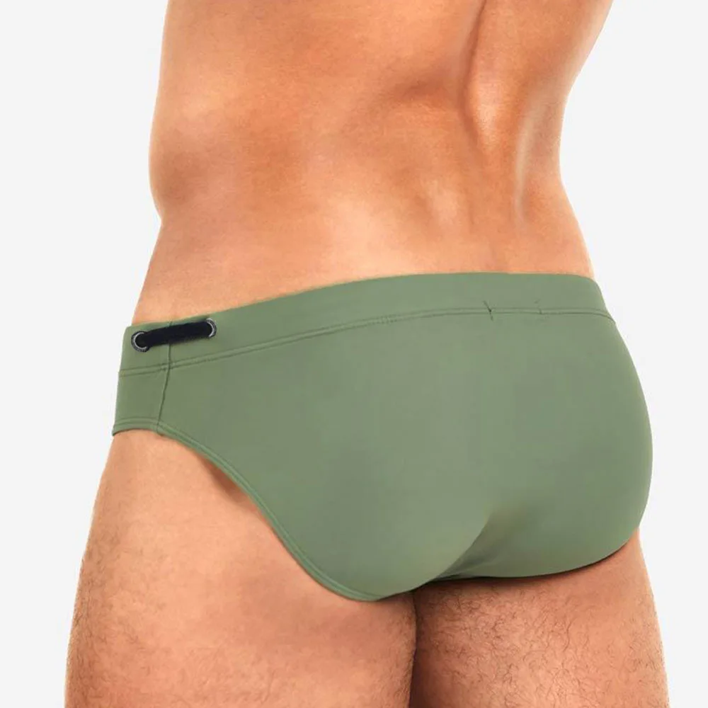 Calzoncillos de baño para hombre, pantalones cortos de playa, Bermudas de baño de cintura baja, tabla de Surf Sexy, traje de baño de Color sólido,