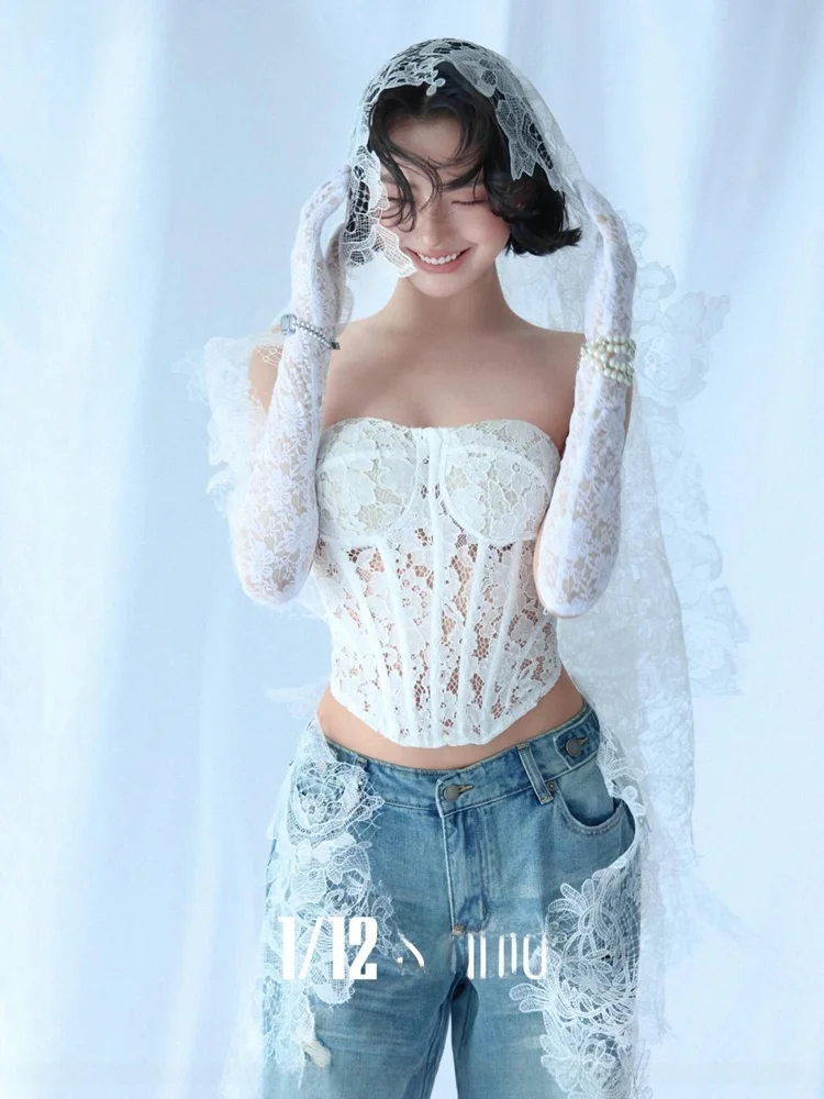 

2026 New Premium Studio Theme Denim Girl Private Home Personal Portrait Art Photo Clothing Women's Fashion Summer Season