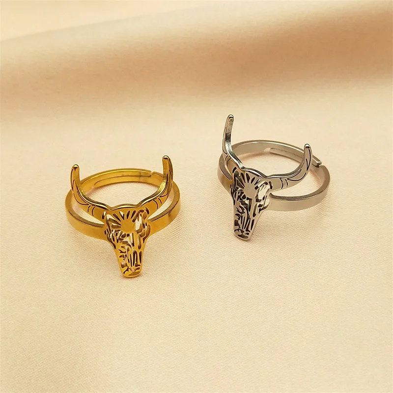2024 New fashion bull head pendant animal cowboy ring women\'s men\'s stainless steel Mexican bull jewelry