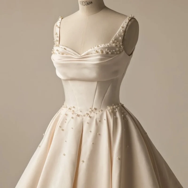Satin Ivory White Elegant Sweetheart Ball Gown Wedding Dress With Pearl Decoration A-line Bridal Gowns Customized