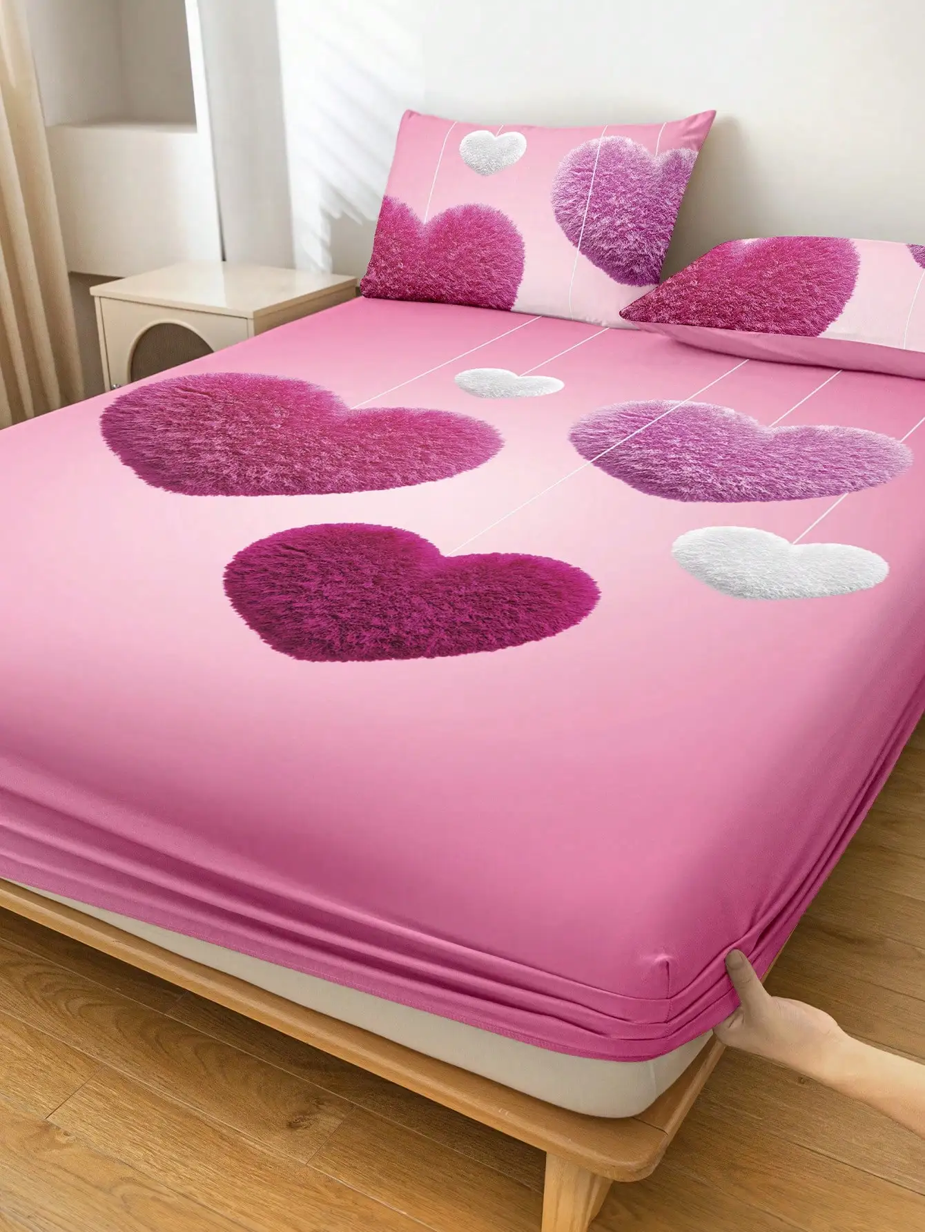 

Простыня на резинке с принтом розовых сердечек - мягкая эластичная постельная ткань для кроватей размера Queen/King/Twin, можно стирать в машине.