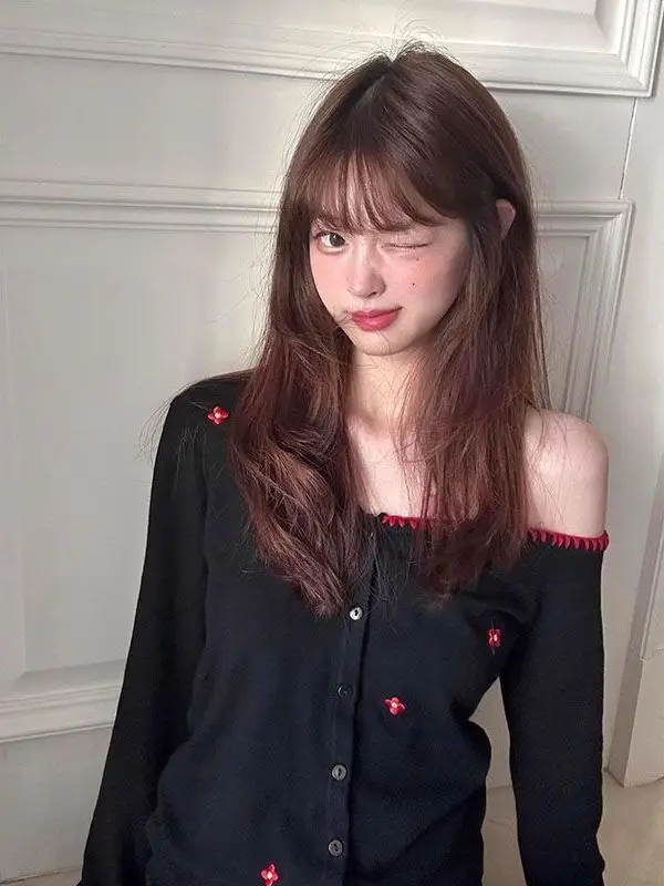 

Женский вязаный кардиган с открытыми плечами, новинка ранней осени, с вышивкой мелкими цветами, приталенный свитер-жакет