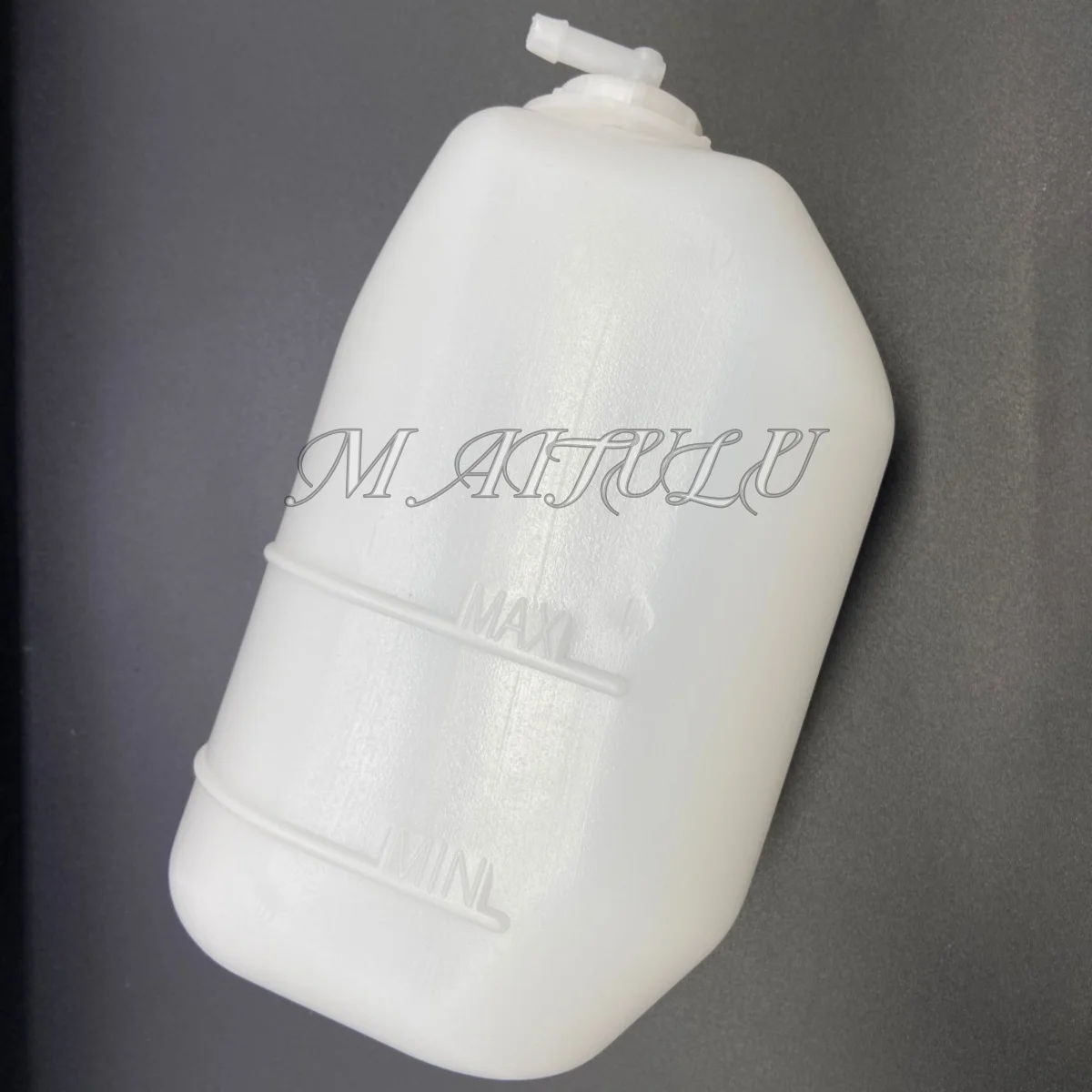 Picture 4: Available for Honda 2015 20 16 2017 2018 2019 2020 Odyssey RC3 ELYSION RR8 Antifreeze Auxiliary Water Bottle Water Tank