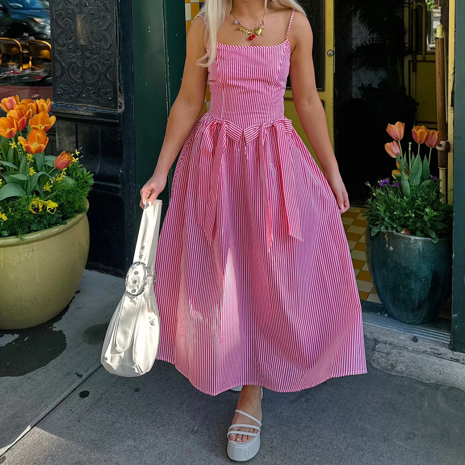 Abito da donna con fiocco in vita, estivo, regolabile, sottile, con spalline sottili, strisce smockate/puntini, stampa fluida, abito lungo a trapezio