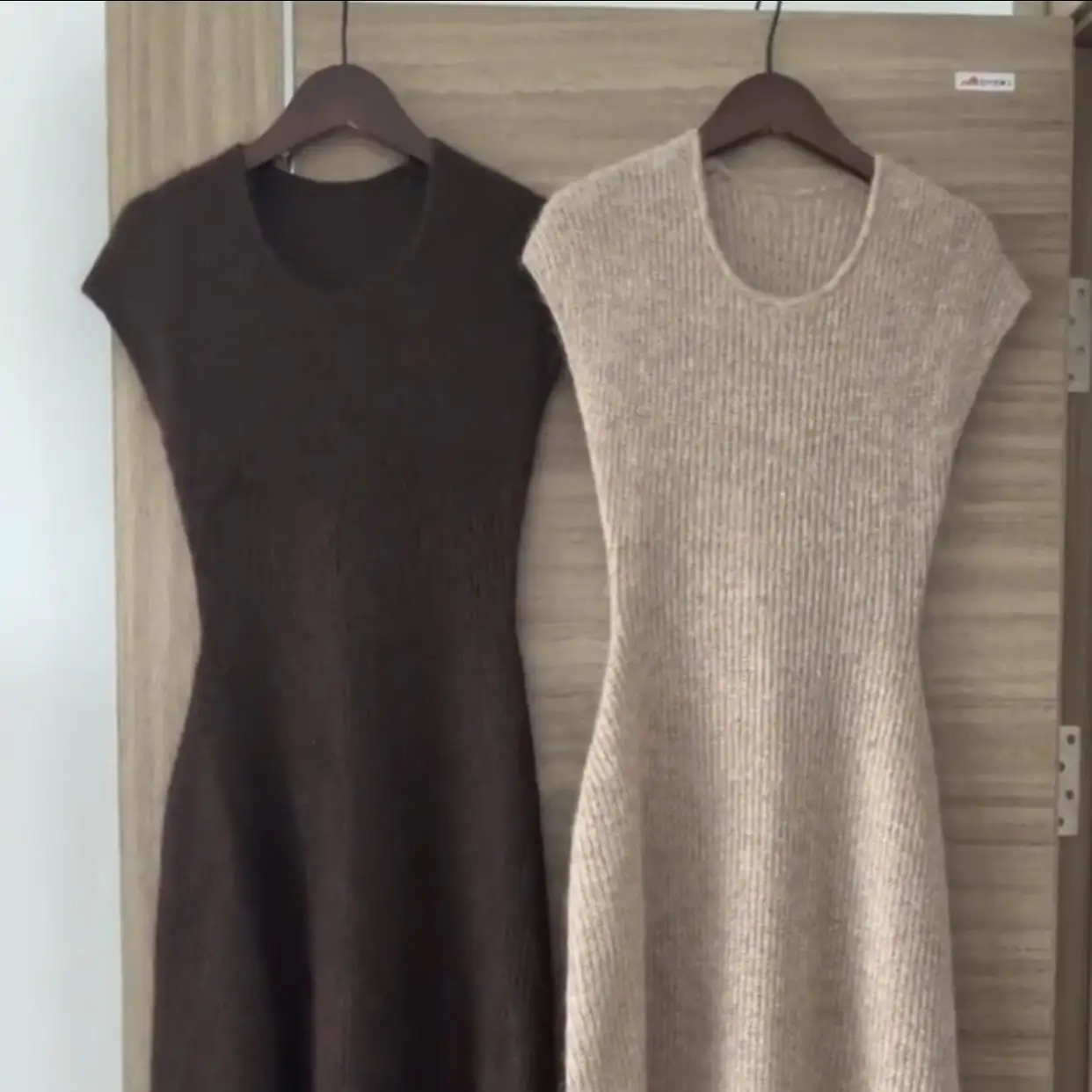 Elegant Knitted Dress Women\'s Slimming Long Dress Autumn Winter New Style Short Sleeve round Neck Polyester Fiber Casual Wear