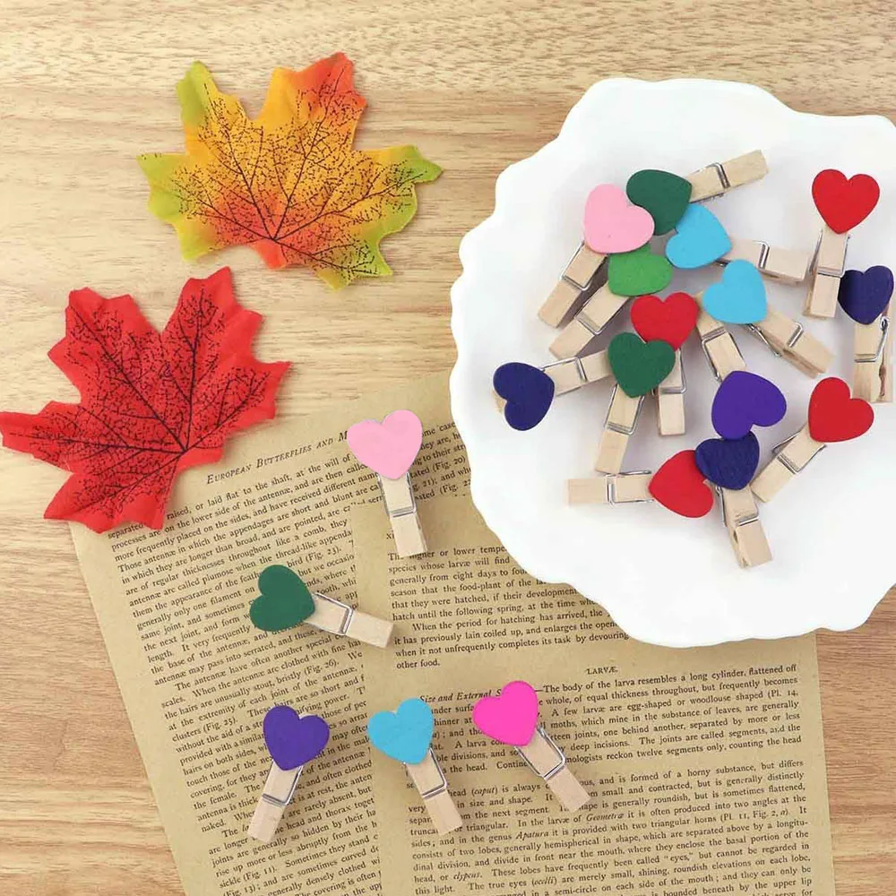 50PCS/pack Mini Wood Clothes Pegs Colorful Love Heart Clips for DTY Crafts Picture Paper Hanging Wedding Party Photos Display