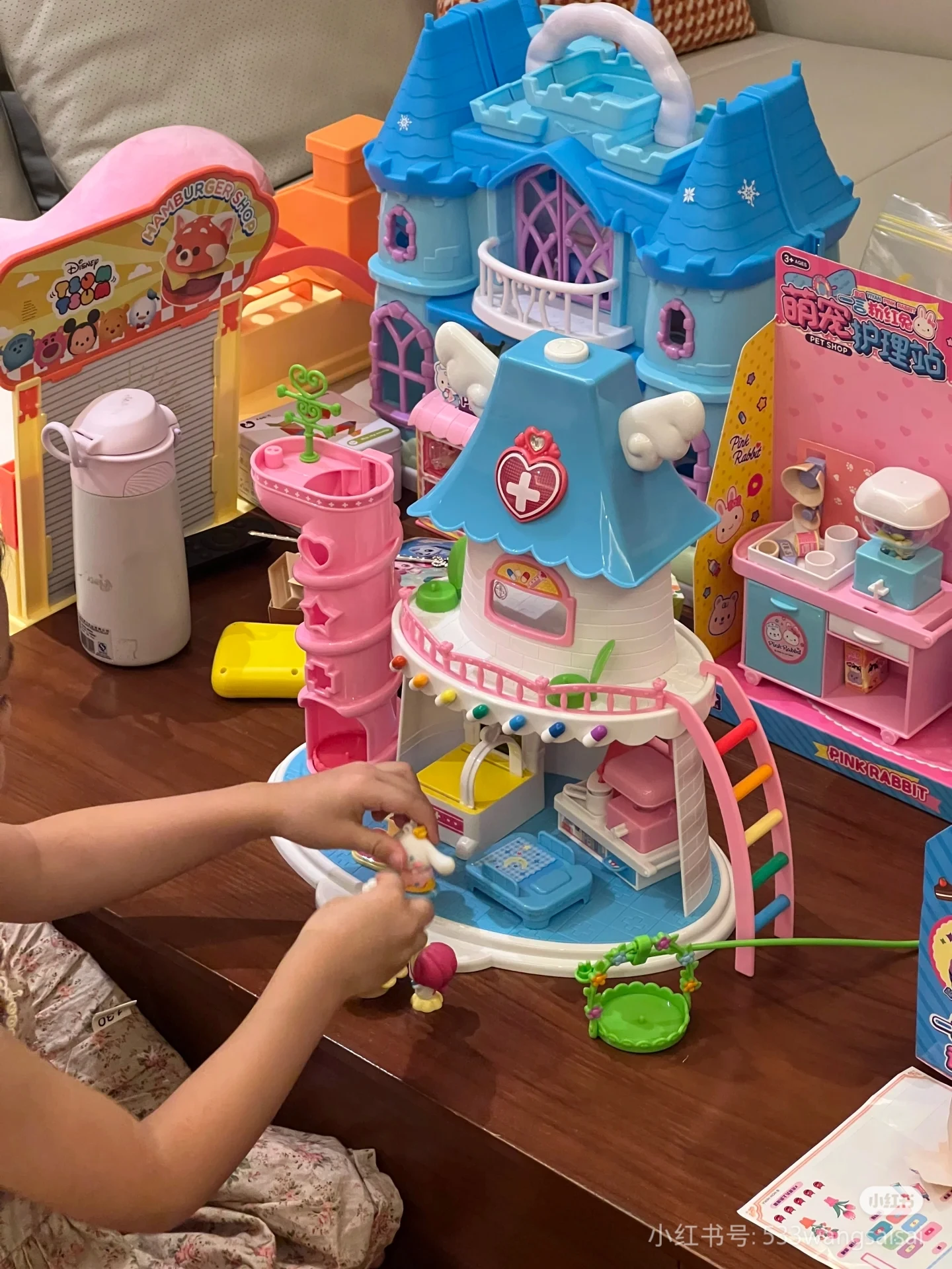 Catch Teenieping Actionfiguren Krankenwagen Krankenhaus Moko Love Moko Lemei Anime Key Series Spielzeug Love Ambulance Kinder Stduy Spielzeug