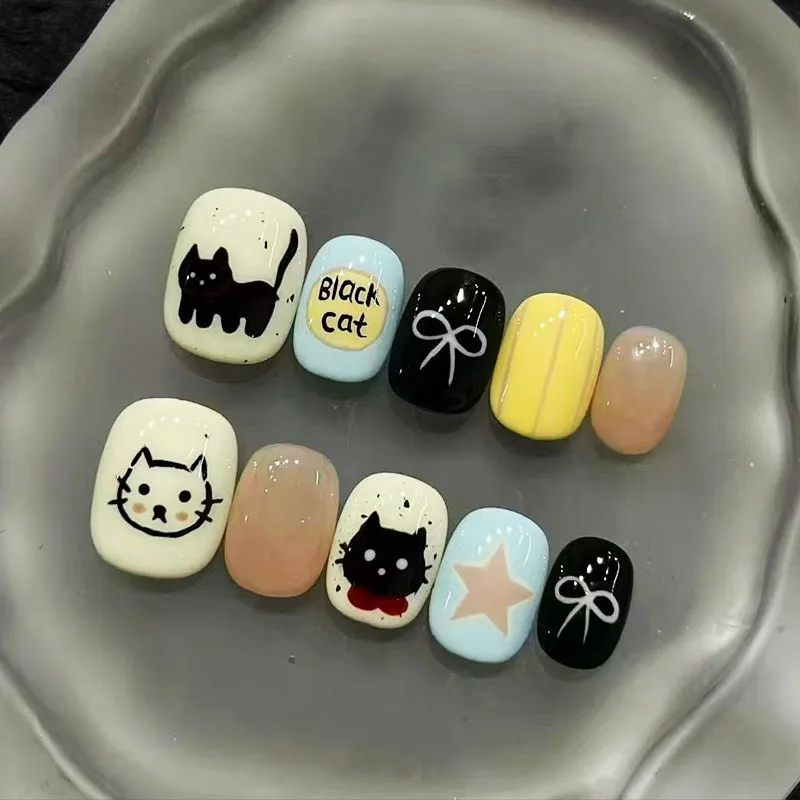 30pcs Star Paw Print Polka Dot Press On Nails Black White Gray Color Block Fake Nail Short Square Kawaii False Nail for Women - view 2