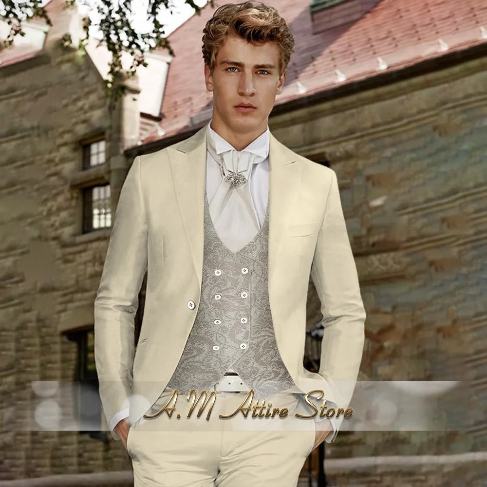 Chic Mens Suits Italian Khaki 3-Piece Jacket Pants and Jacquard Vest Set Formal Fashion Wedding Cocktail Party Custom Tuxedo