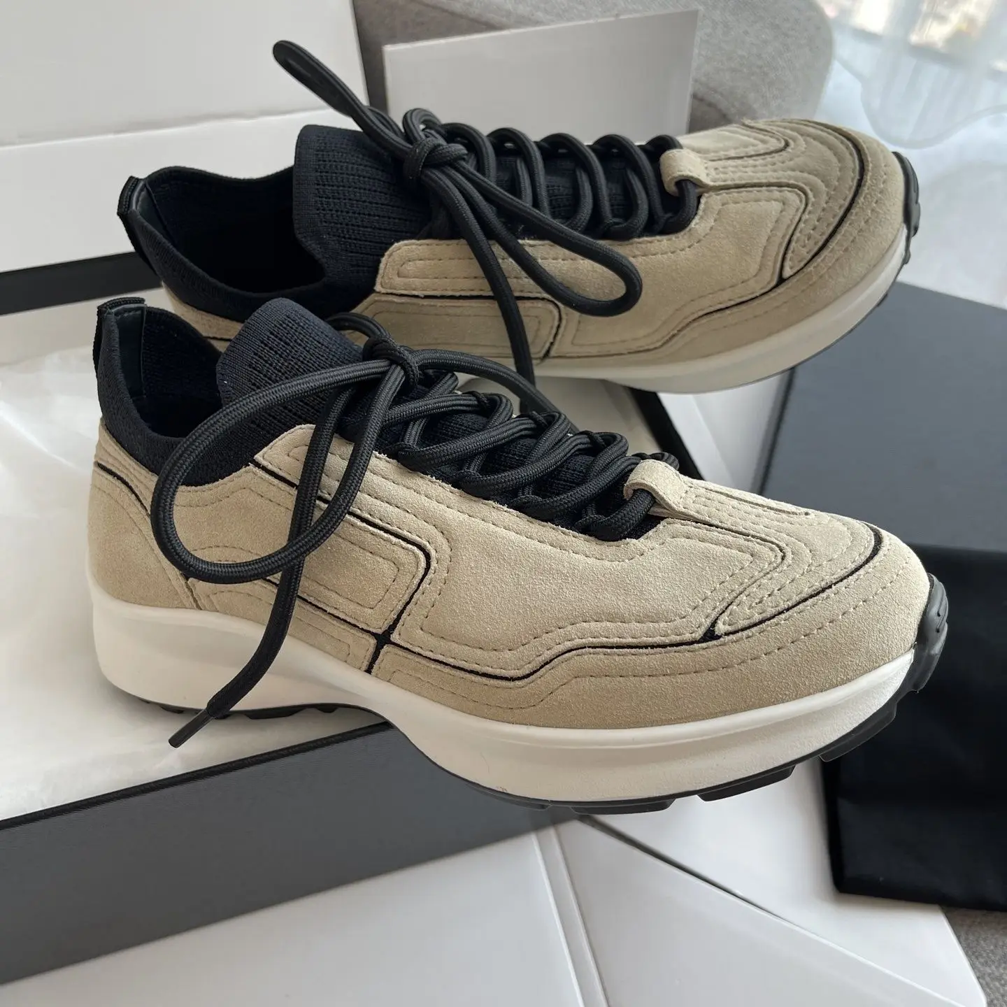 Men Women Khaki Suede Sock Collar Thick Sole Running Shoes Color Block Knit Splicing Low Top Shoes Minimalist Couple Lace-up Anti-slip Jogging Sneakers