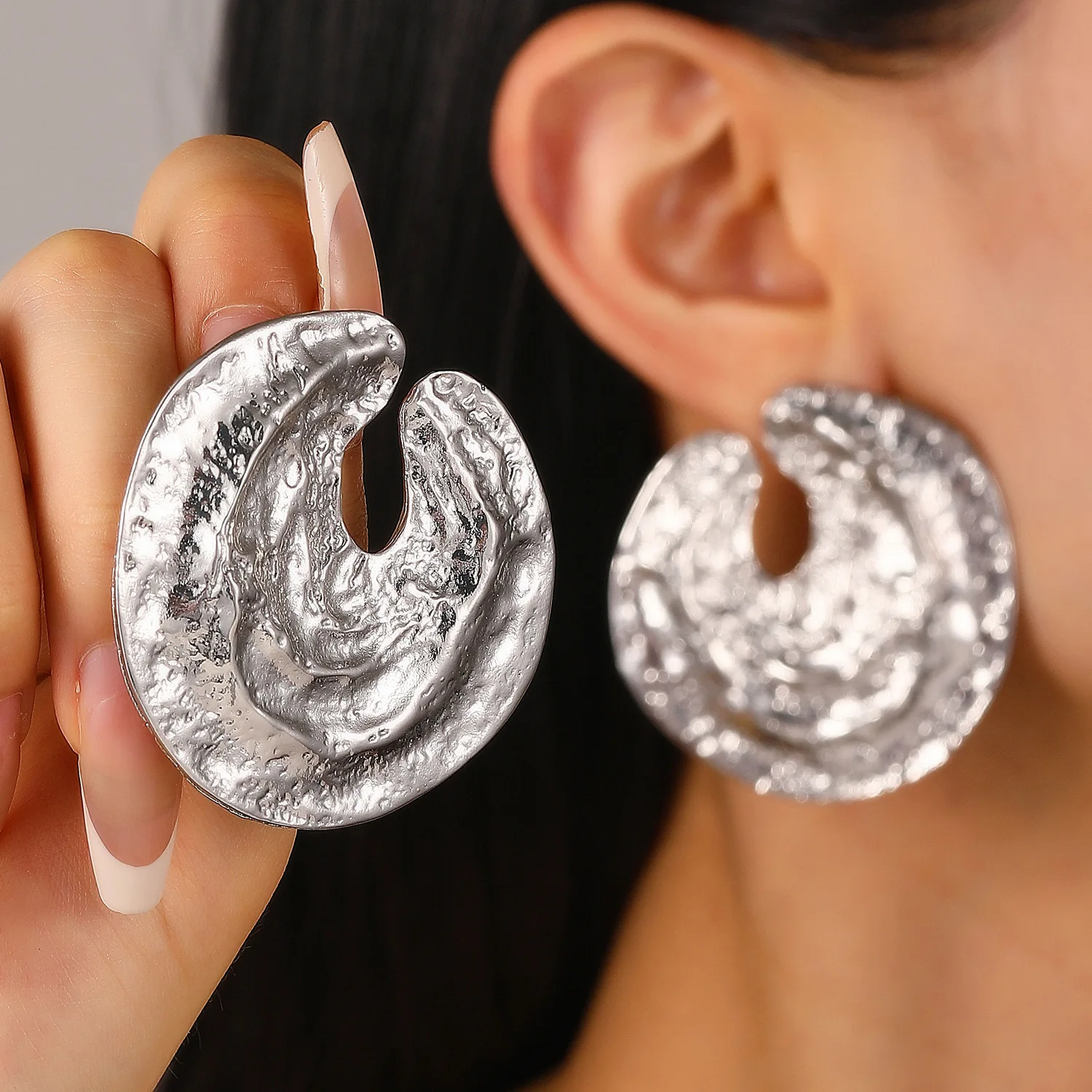 New Exaggerated Geometric Texture Stud Earrings For Women Vintage Silver Color Irregular Personality Earring Jewelry Party Gifts