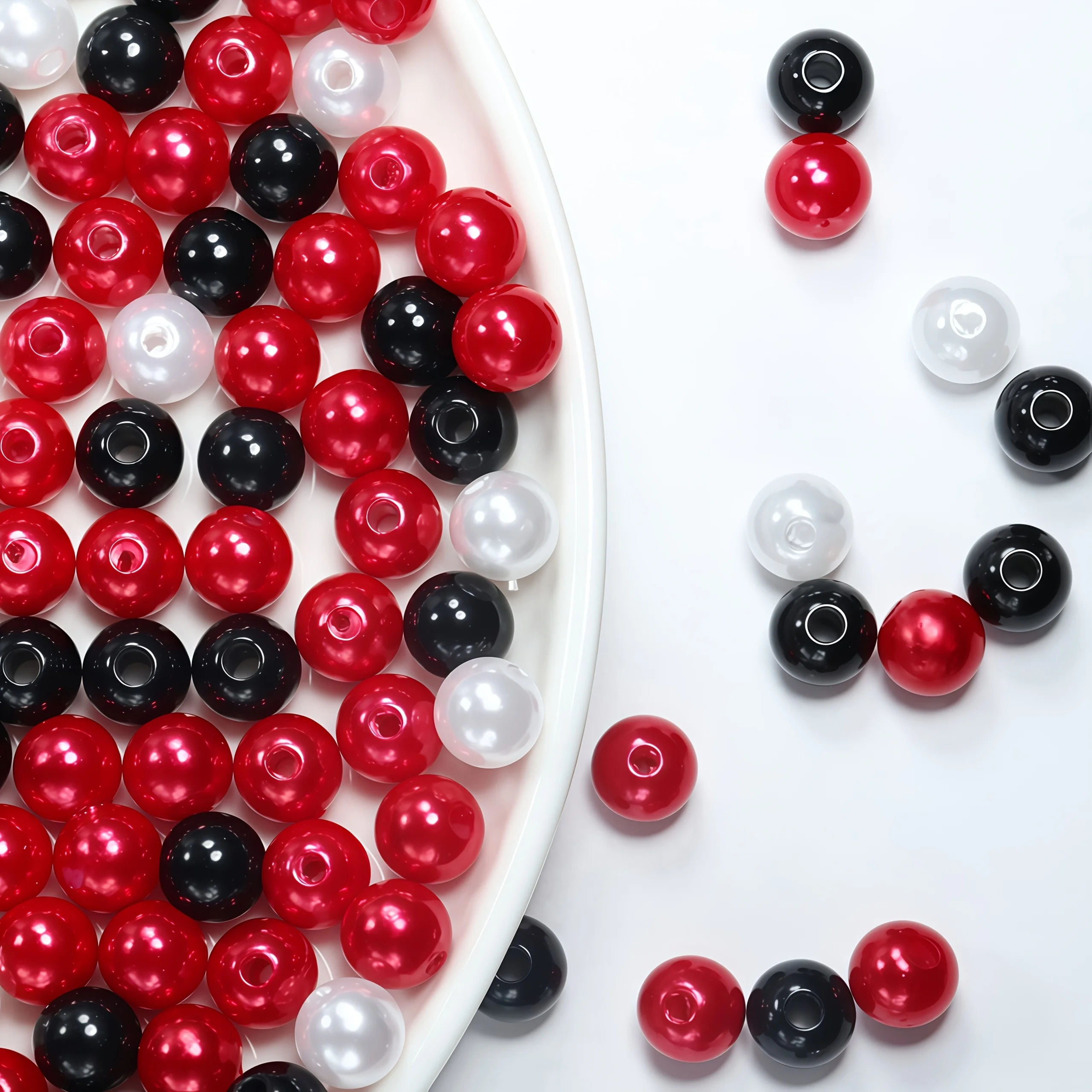 Image 4: Perles acryliques assorties noir et blanc rouge 6/8/10 mm, accessoires DIY, bracelets, colliers, accessoires, perles décoratives