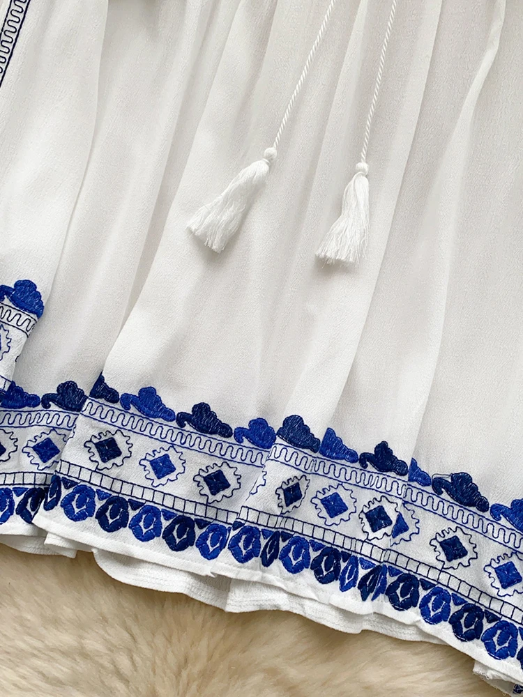 봄 가을 아트 레트로 수 놓은 블라우스 탑 여성의 새로운 레이스 업 경적 슬리브 세트 다목적 루즈 캐주얼 탑 여성 D17