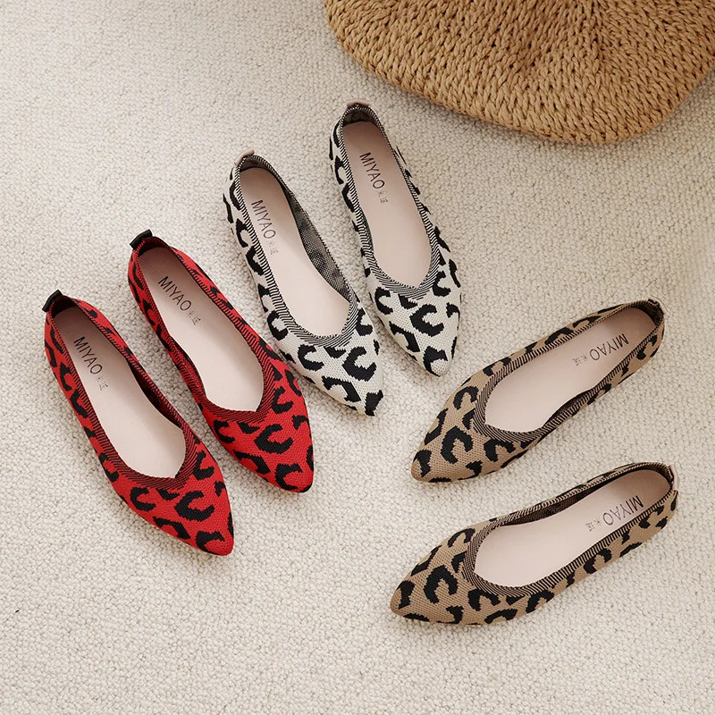 Women Leopard Mesh Casual Shoes Autumn Pointed Hollow Flying Weaving Comfort Light Soft Breathable Knit Flats Zapatos De Mujer