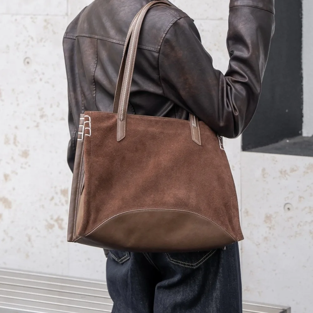 2026 Autumn and Winter New Suede Tote Bag Retro Large Capacity Shoulder Texture Unique Fashion Niche Stitching Armpit Commuter