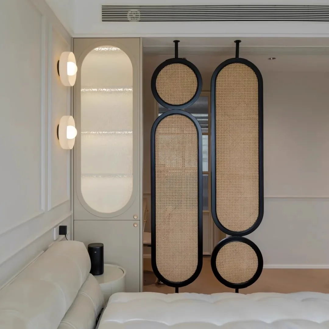 Screen bedroom block bathroom solid wood rattan rotating French entrance facing the door living room entrance