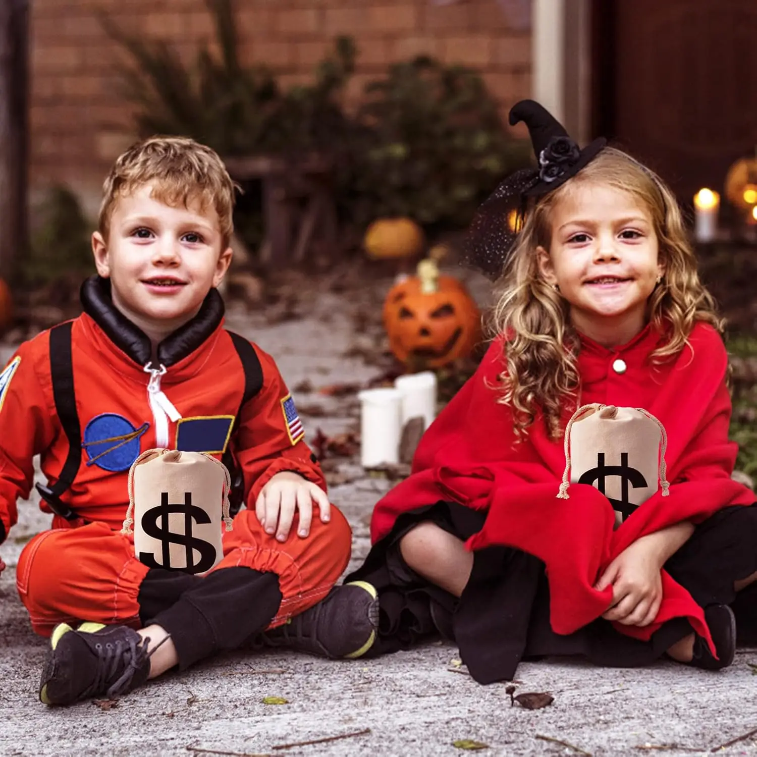 4 stücke 10,6x13,8 Zoll große Leinwand Geld Taschen für Party, Kostüm Geld Tasche Requisite mit Dollar zeichen, Geld Säcke für Halloween Bank