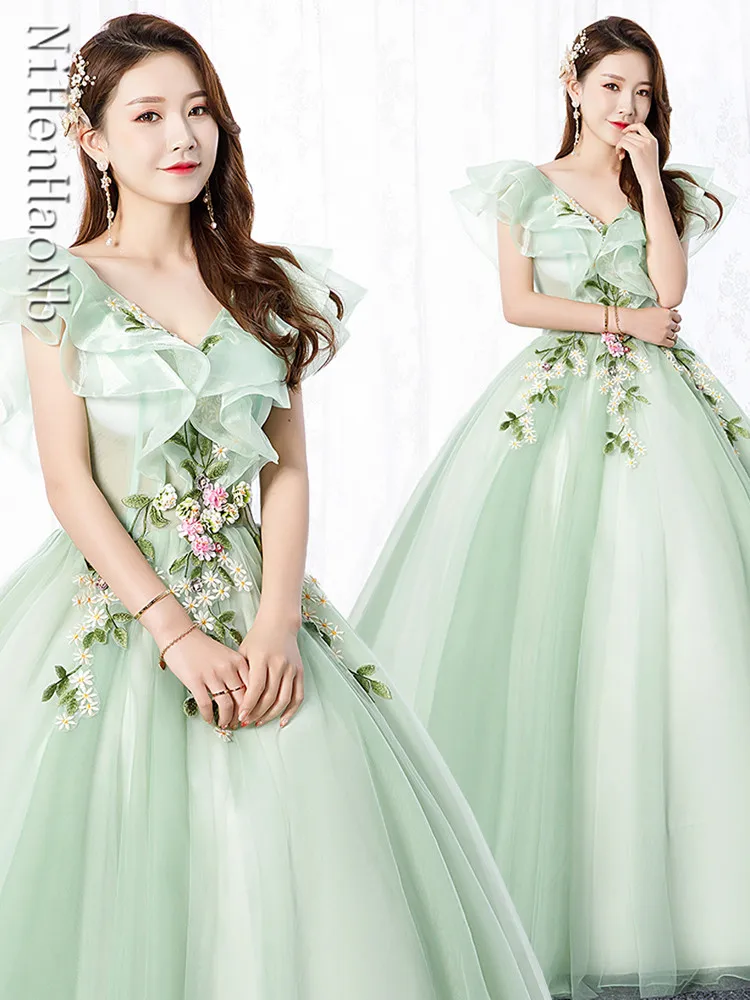 Green Quinceanera Dress Elegant V-neck Party Prom Ball Gown Sleeveless Sweet Quinceanera Dresses Plus Size Vestidos