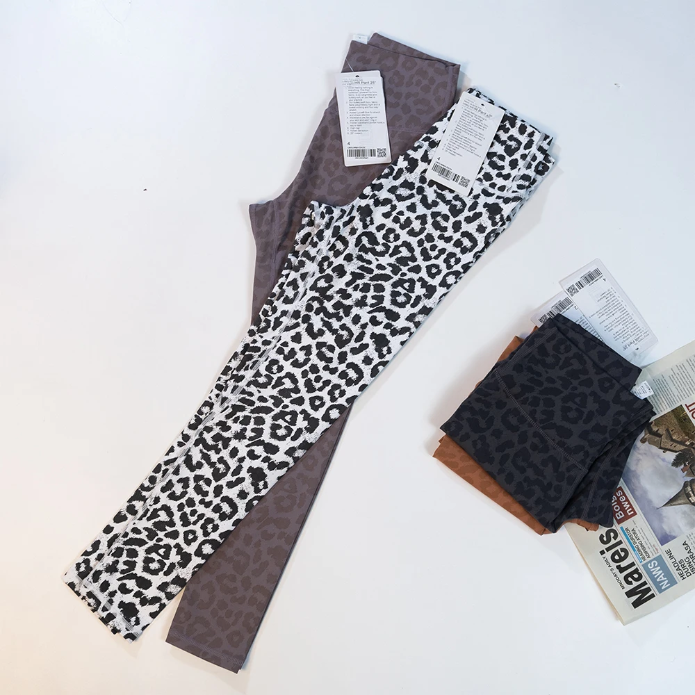 Damen-Yoga-Hose in Übergröße mit Leopardenmuster, schnelltrocknend und atmungsaktiv, geeignet zum Laufen, für Yoga und für den täglichen Sport. – Detail 7