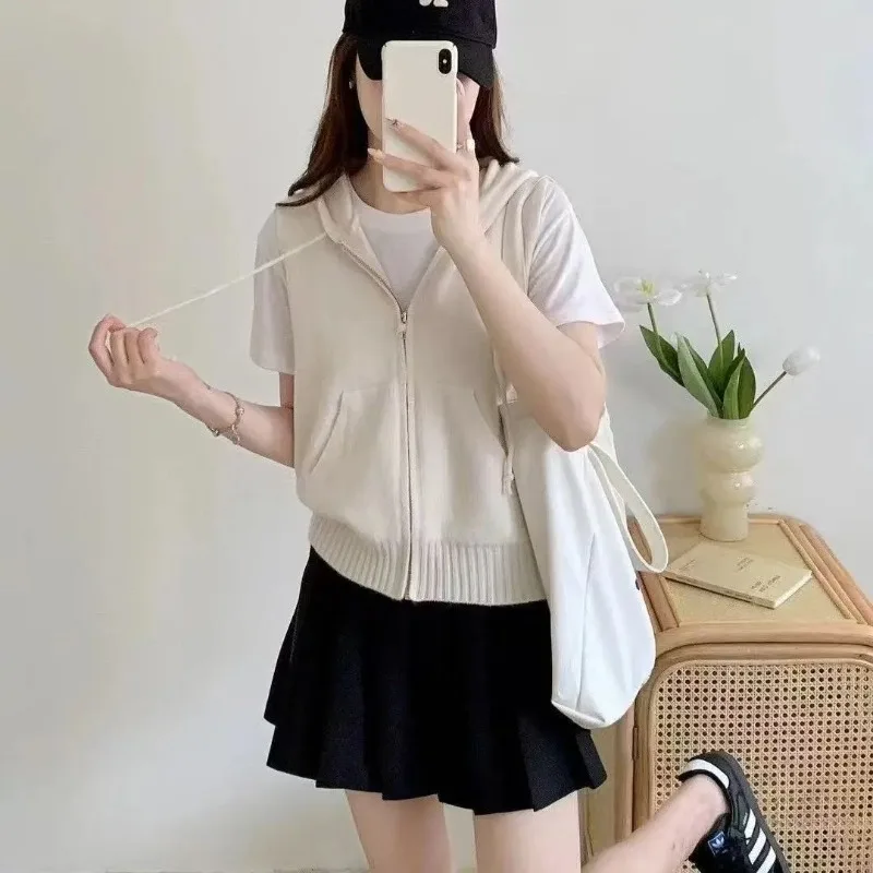 Korean Solid Color Hooded Zipper Cardigan Sleeveless Vest Coat Women Autumn Korean Fashion British Style Waistcoat Ladies Top