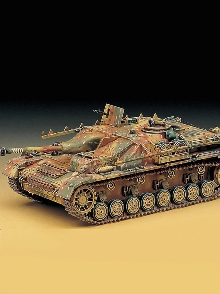 Academy Plastic Assembly Scale Modellbausatz 13235, Panzer Nr. 4-Kampffahrzeugmodell im Maßstab 1:35