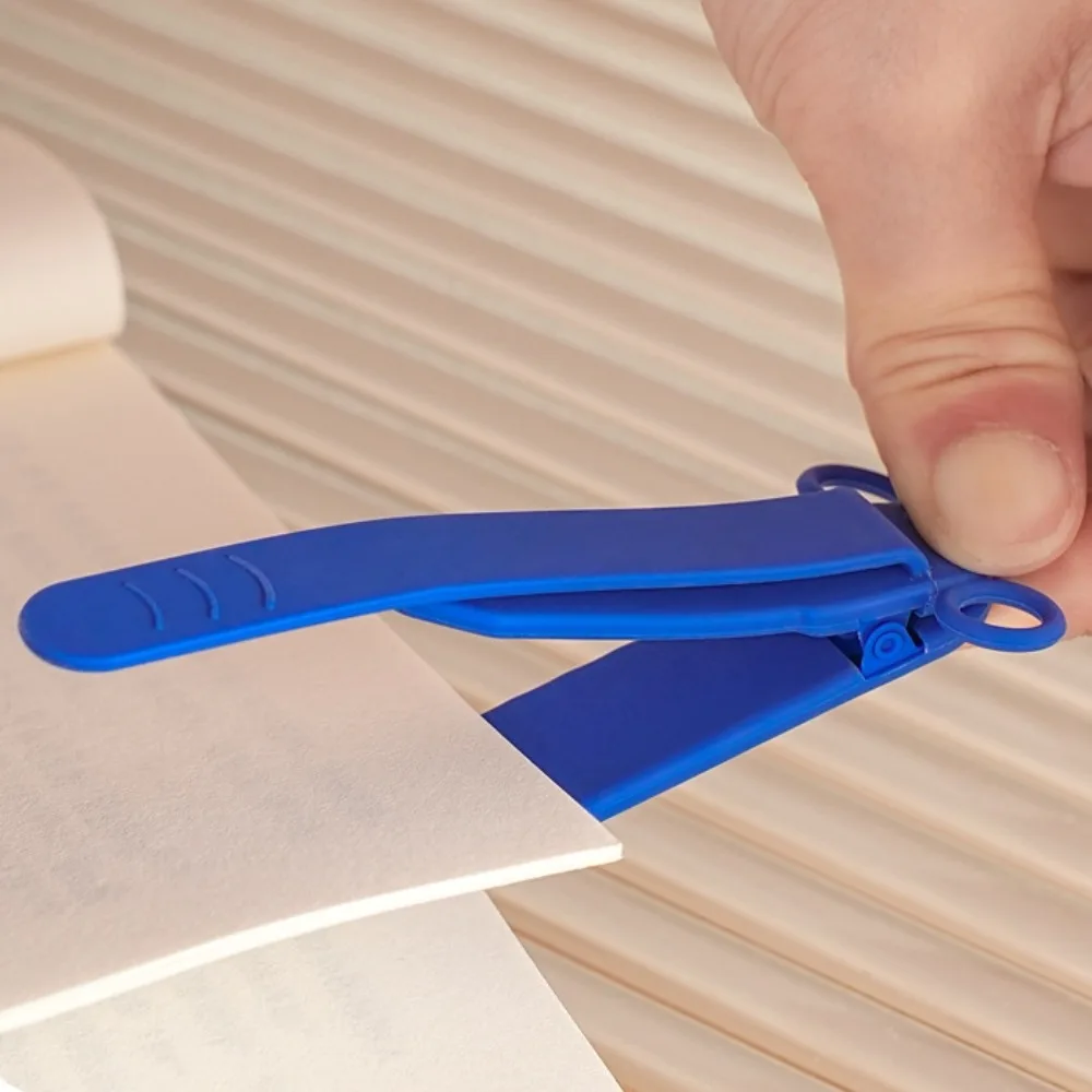 Silicone Bookmark Clip Automatically Follows Cute Elephant Notebook Page Divider with Pen Holder Page Flipping