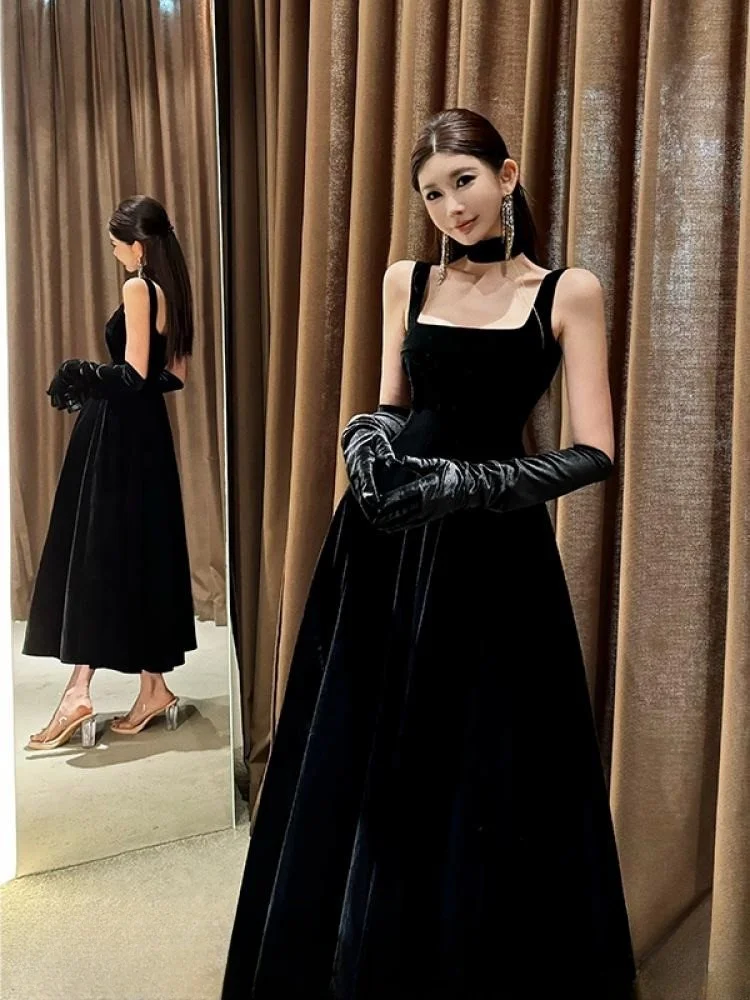 

Hepburn black velvet elegant and fashionable waist-cinching long dress