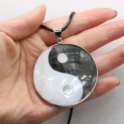 Natural Mother-of-pearl Shell Retro Classic Charm Round Yin Yang Pendant Necklace Sweater Chain Birthday Party Gift Jewelry