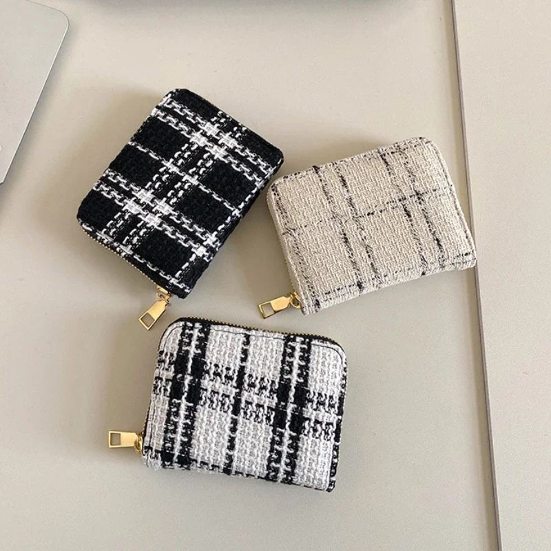 New Fashion Striped Short Wallet for Women Ladies Large Capacity Portable Zipper Coin Purse Coin Bag Multi-card Slot Card Holder