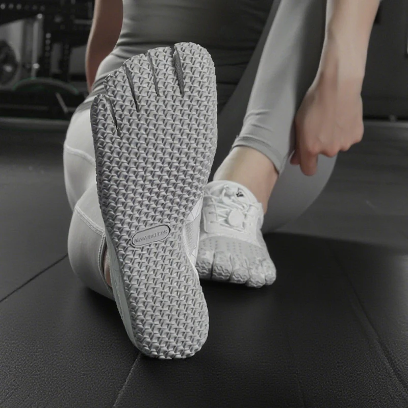 

Men's and Women's Weightlifting Shoes Comfortable and Versatile Squat and Deadlift Shoes Indoor Strength Training Shoes