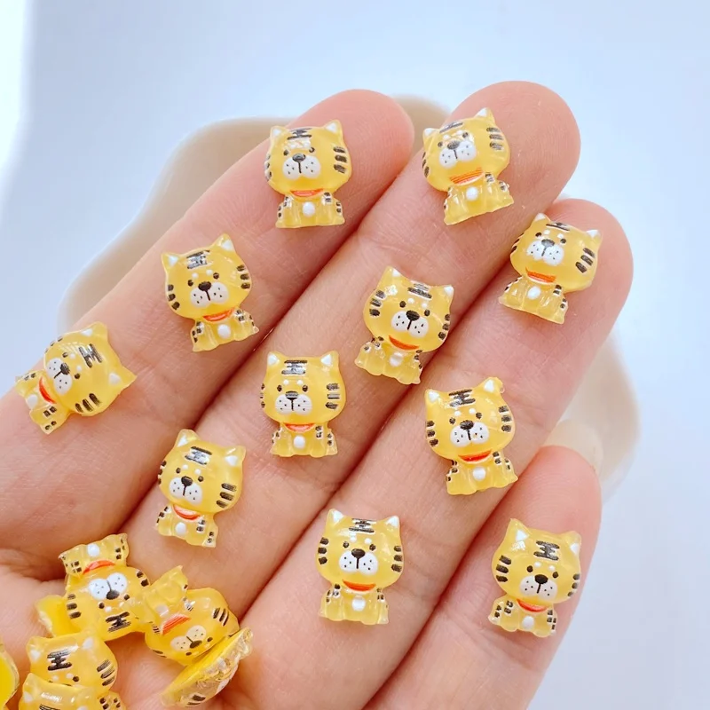 50Pcs New Cute Mini 9*10mm Little Tiger Flat Back Fit Phone Manicure Deco Anicure Embellishments For Hair Bows Accessories