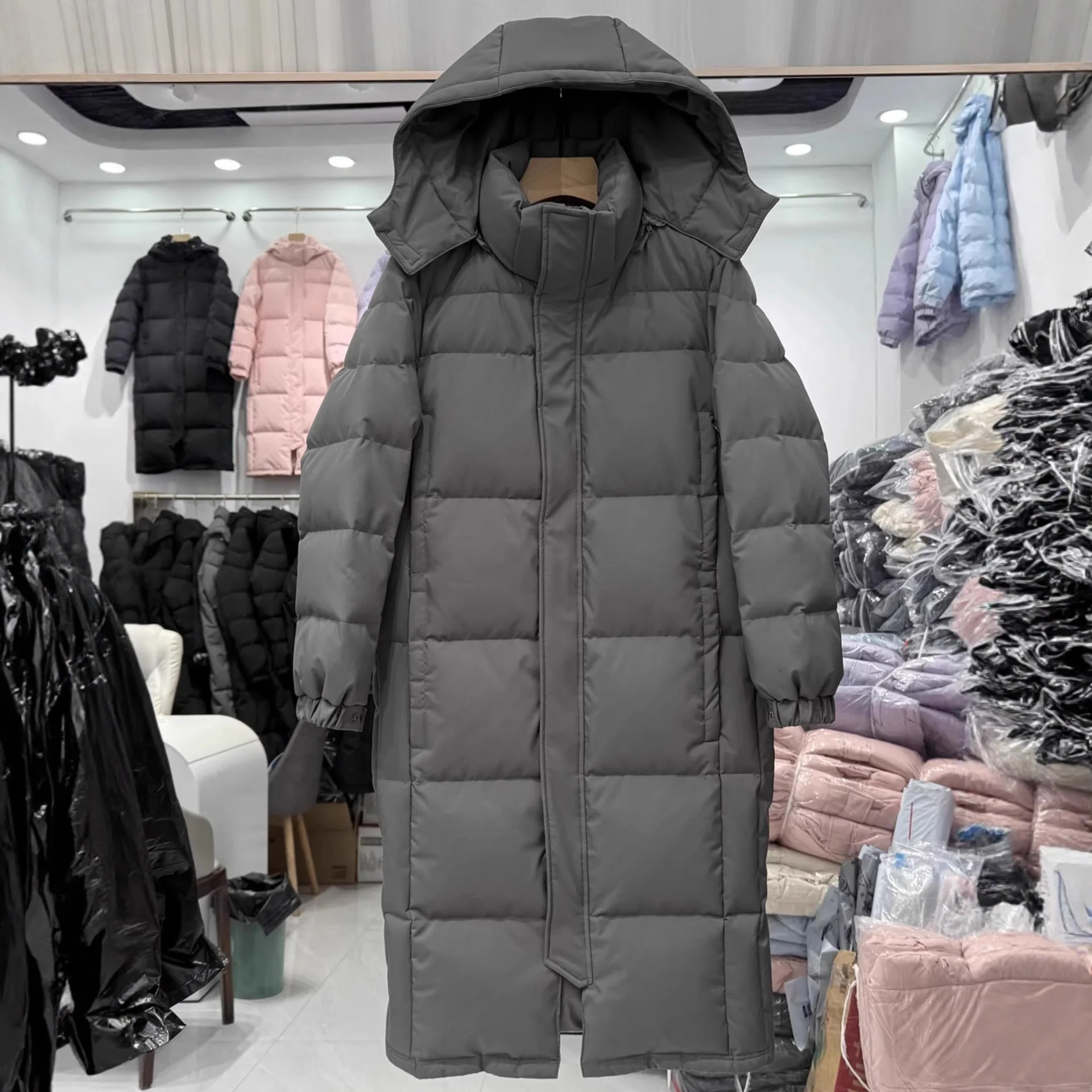 شتاء جديد المرأة أسفل سترة ركاب أنبوب مستقيم مقنعين سترة دافئة أسفل