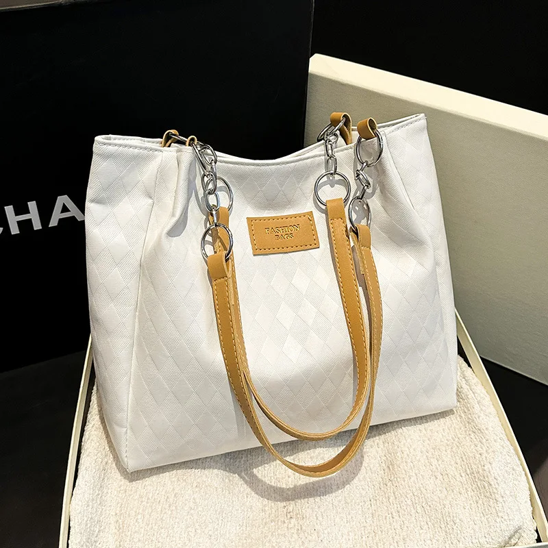

Large Capaci Women's Handbag Commuting Single oulder Strap Class Ci Simple Sle Diamond Pattern Chain Splicing Tote Bag