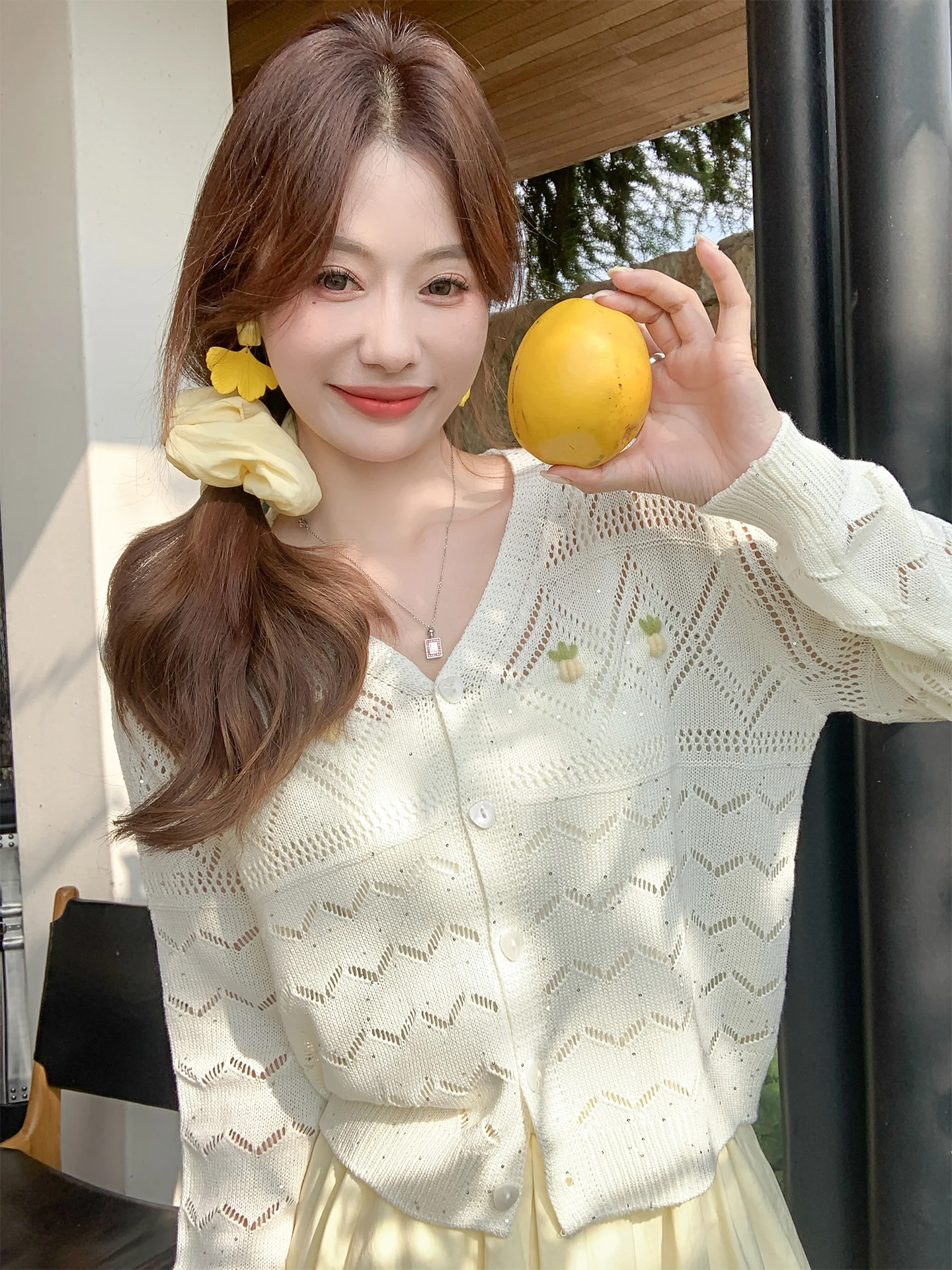 

Женский кардиган Zeng Xiao Salt в корейском стиле с V-образным вырезом, ажурный, тонкий, вязаный, на весну-лето, новый, свободный, с длинными рукавами