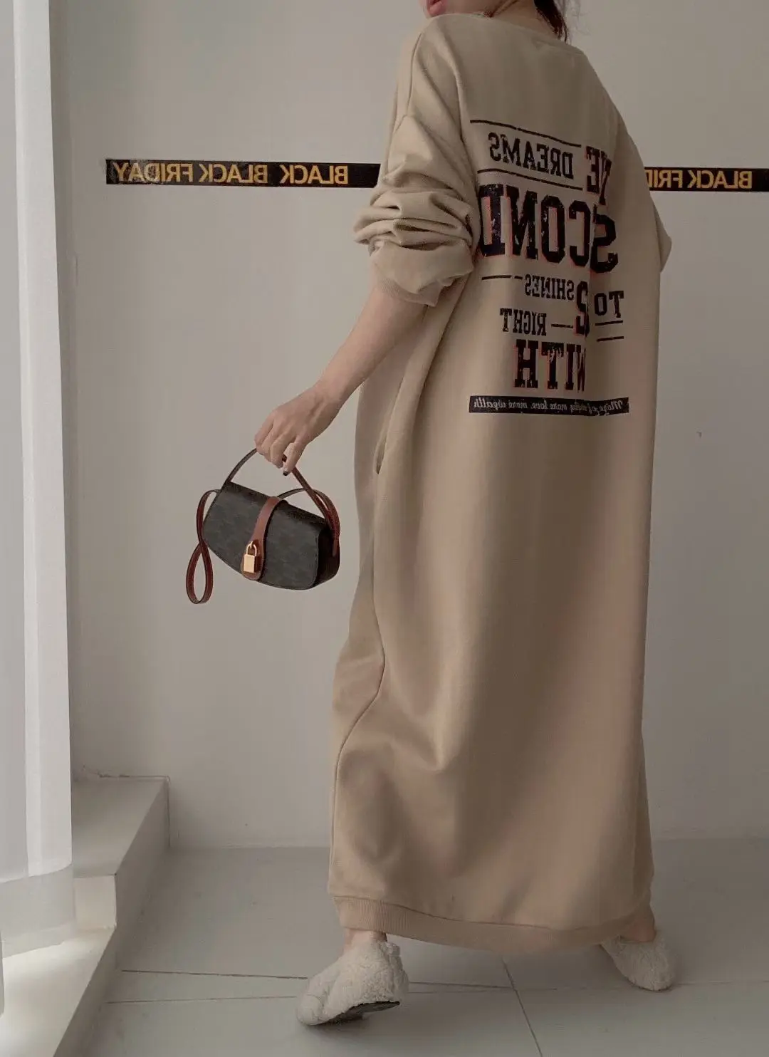 Casual Versatile Comfortable Commuting Lazy Style Square Collar Leaky Collar Bathroom Dress Autumn and Winter Loose Dress