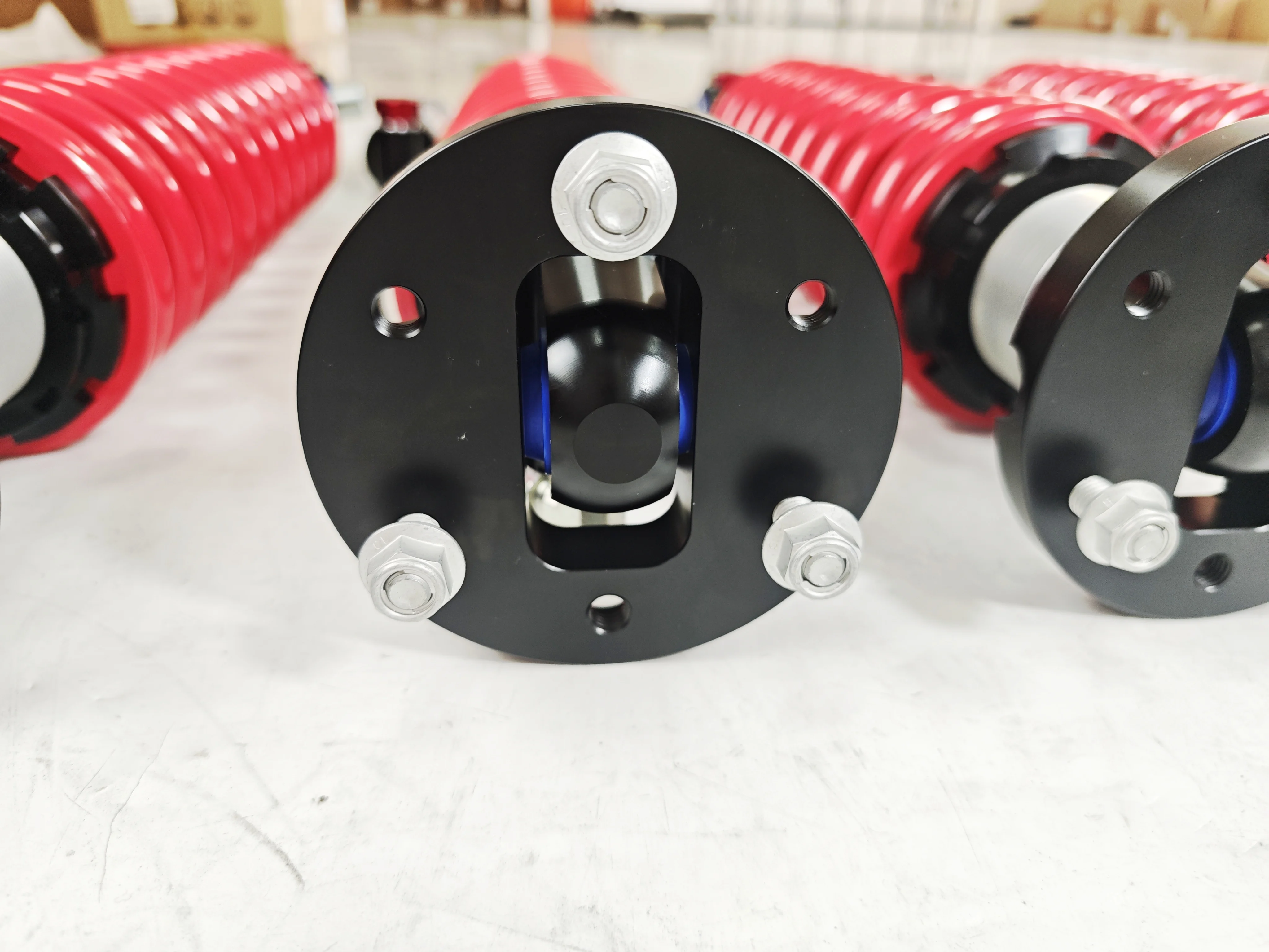 ممتص الصدمات الخلفي الأمامي للطرق الوعرة عالي الجودة لسيارة فورد برونكو #5