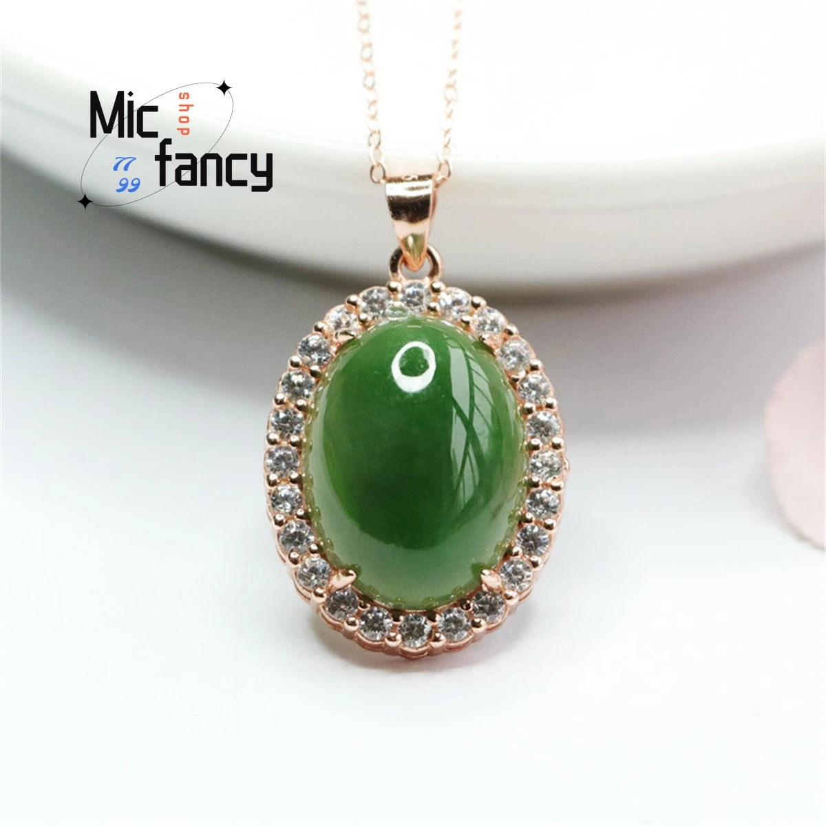 

Natural S925 Silver Lnlaid Hotan Jasper Oval Dove Egg Pendant Zircon Exquisite Charms Fashion Women's Necklace Sweet Romantic