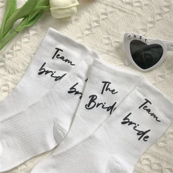 1 Pair The Bride Team Bride White Socks Wedding Decorations Bridesmaid Gifts Creative Wedding Photo Props Bridal Shower Favor