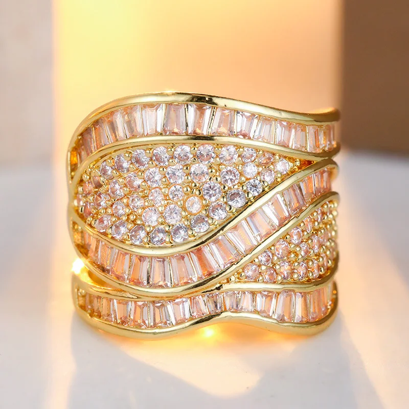 Classic Wide Version Twisted Wave Design Ring Inlay Synthetic Zircon Luxury Sparkling Ring Holiday Women's Banquet Party Jewelry