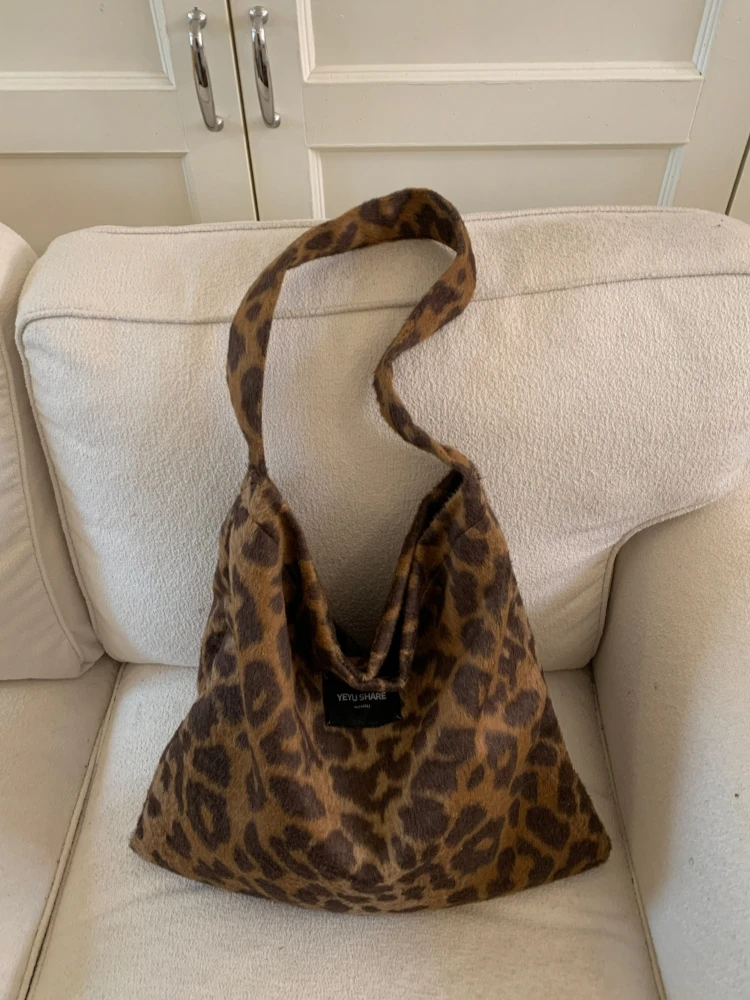 

Модная женская сумка-тоут большой емкости с леопардовым принтом, осень-зима, новая повседневная универсальная сумка-тоут, пригородная сумка