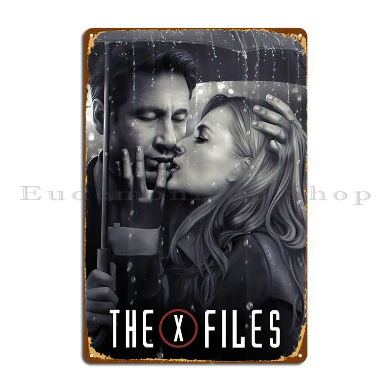 Mulder And Scully Kiss Under The Rain Metal Sign Poster Customized Garage Garage Bar Cave Mural Tin Sign Poster