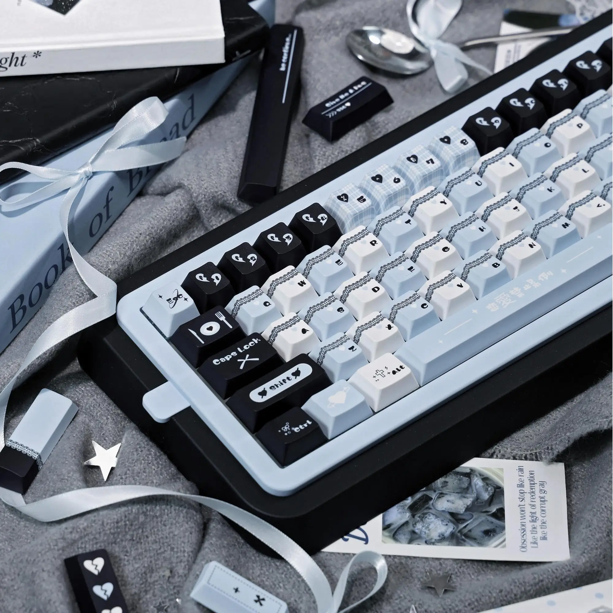 Original blue and black keycaps Love Prohibition Regulations Original 148-key PBT five-sided sublimation mechanical keyboard key