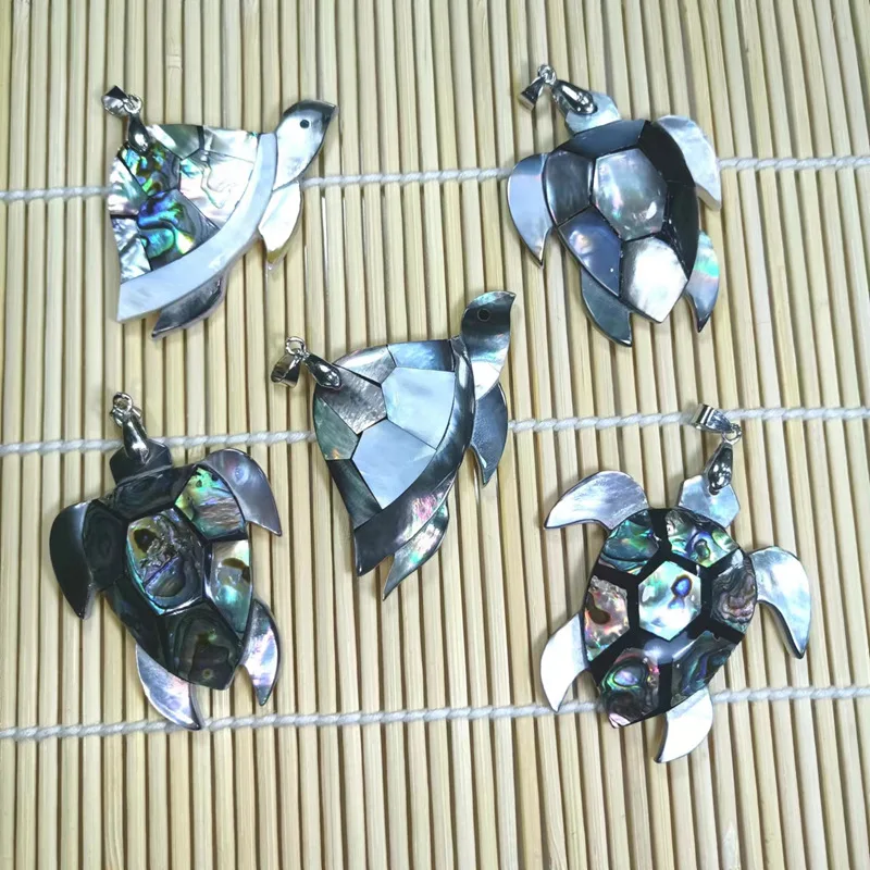 Handmade Jigsaw Puzzle Black Butterfly Shell Abalone shell Mixed-color white shell turtle pendant